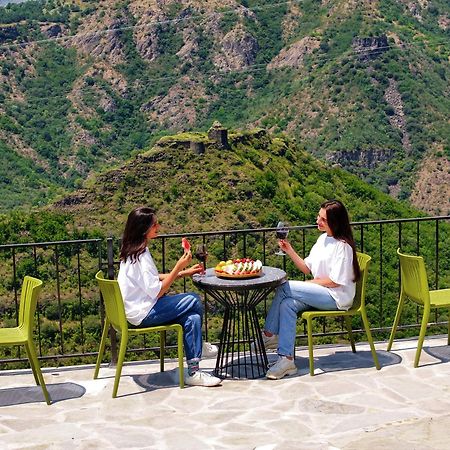 Kefilyan Family Hotel Sanain ภายนอก รูปภาพ