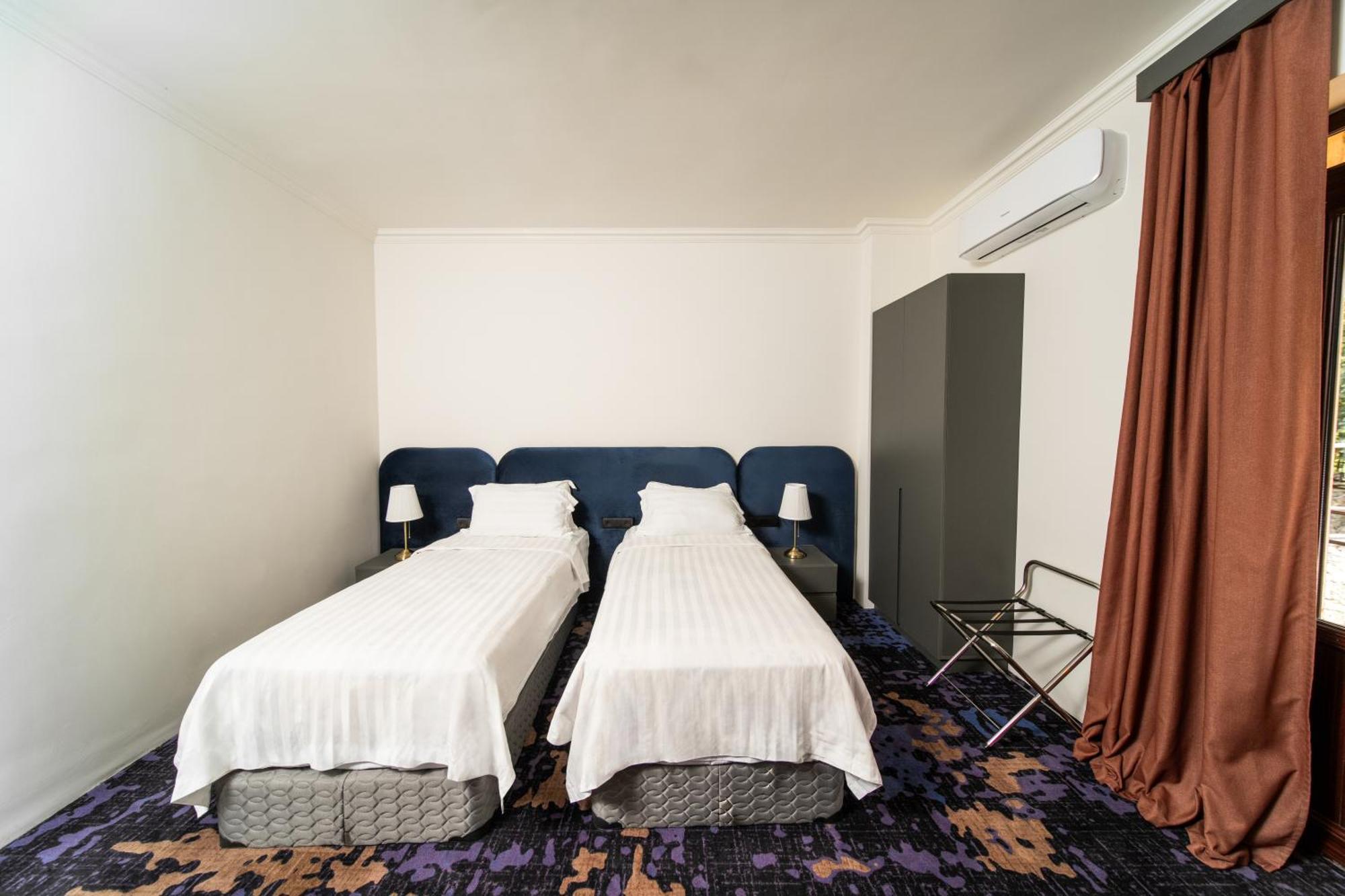 Kefilyan Family Hotel Sanain ภายนอก รูปภาพ