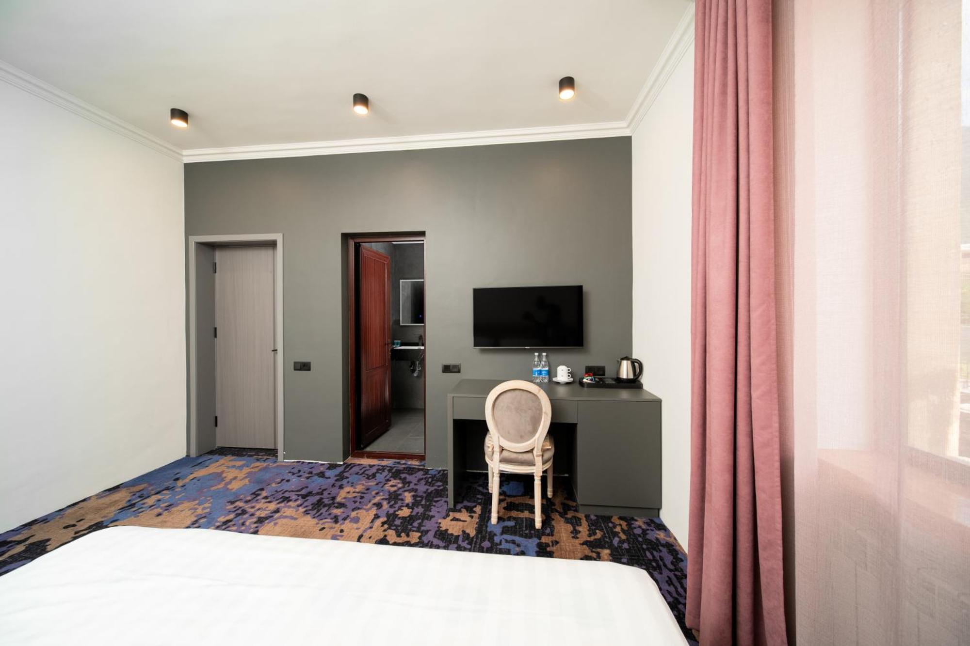 Kefilyan Family Hotel Sanain ภายนอก รูปภาพ