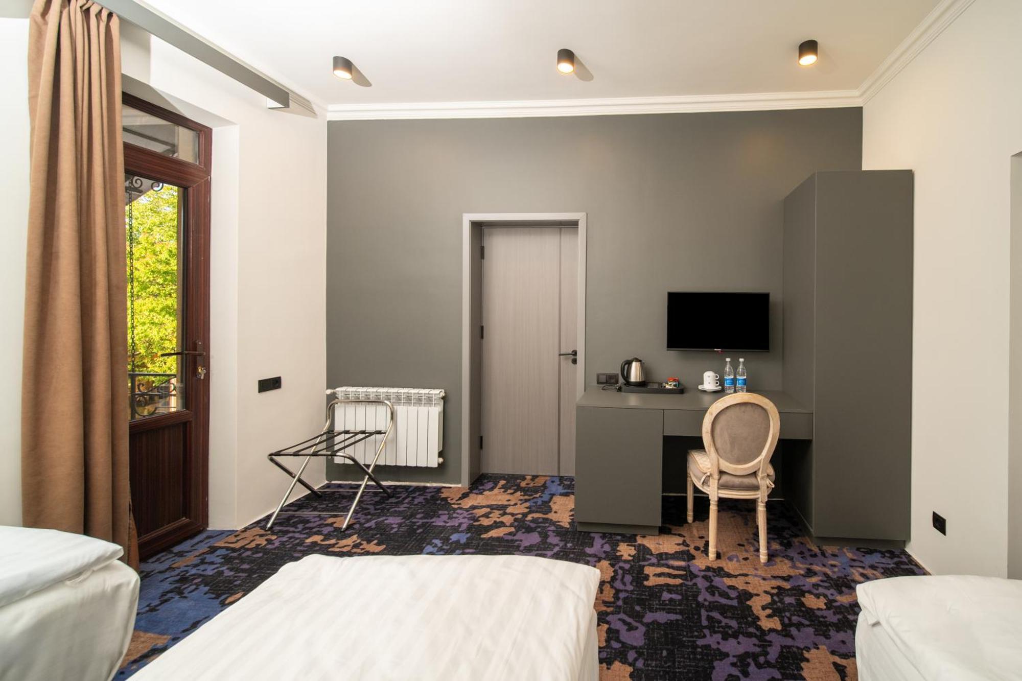 Kefilyan Family Hotel Sanain ภายนอก รูปภาพ