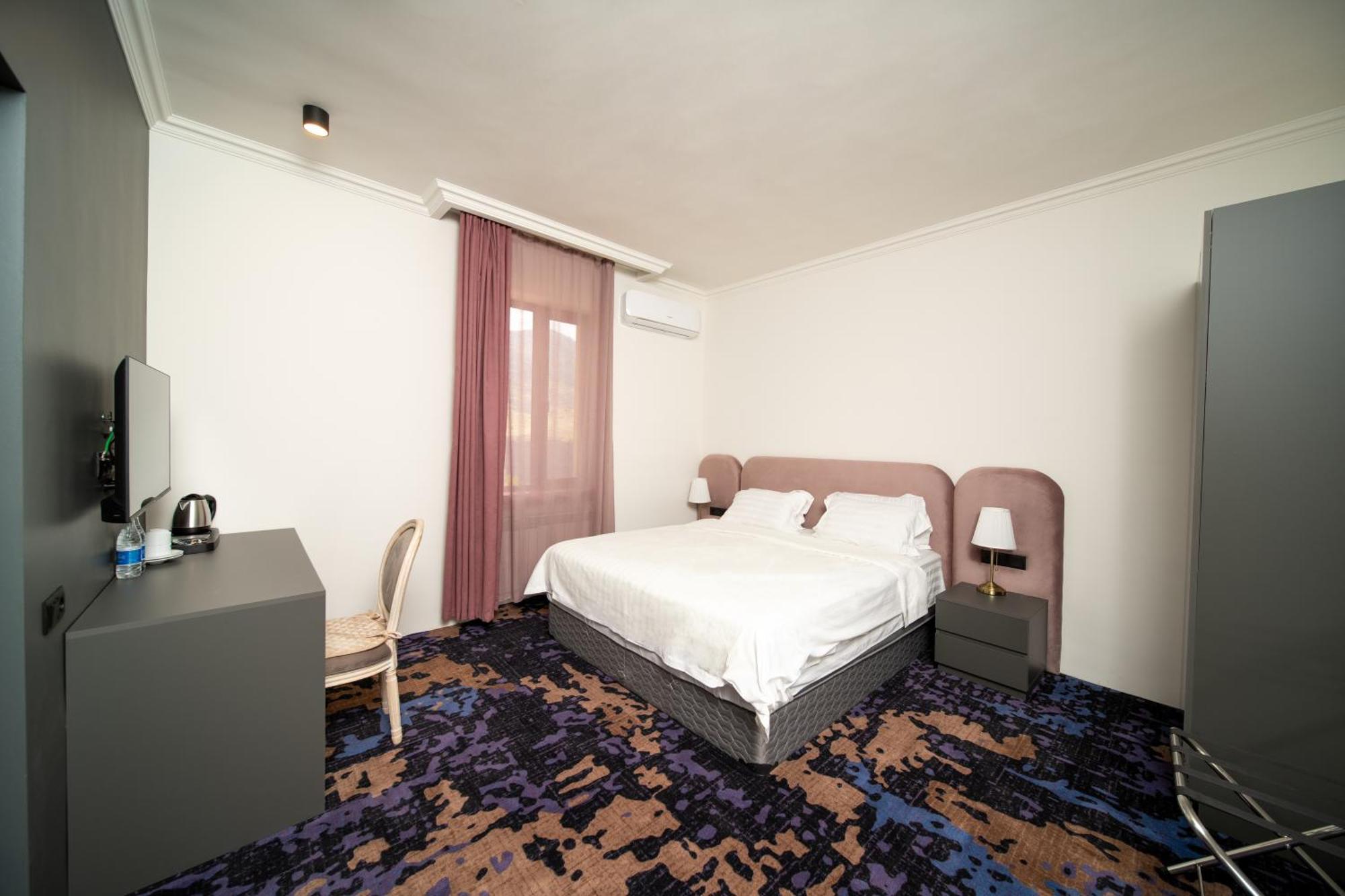 Kefilyan Family Hotel Sanain ภายนอก รูปภาพ