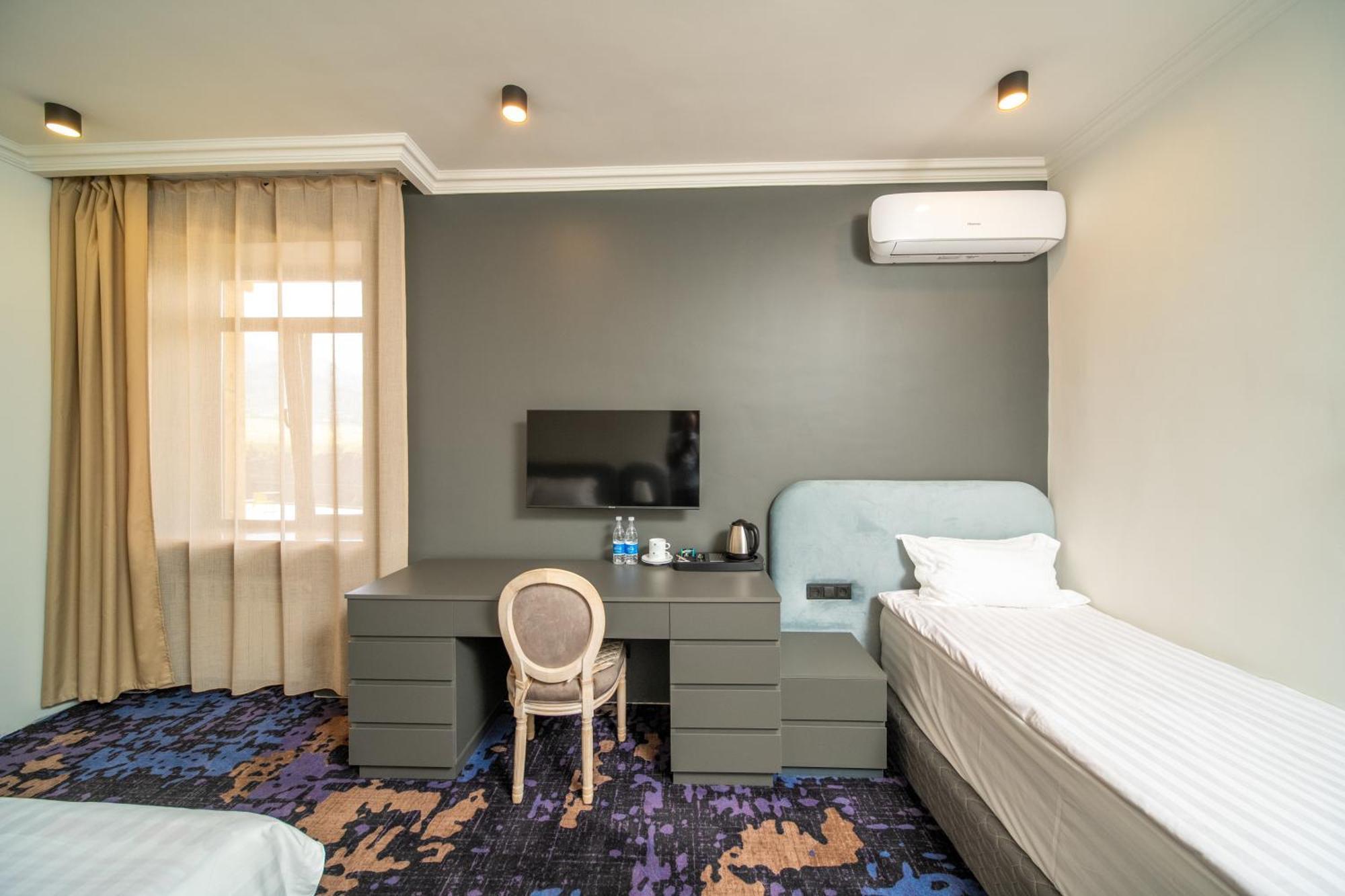 Kefilyan Family Hotel Sanain ภายนอก รูปภาพ